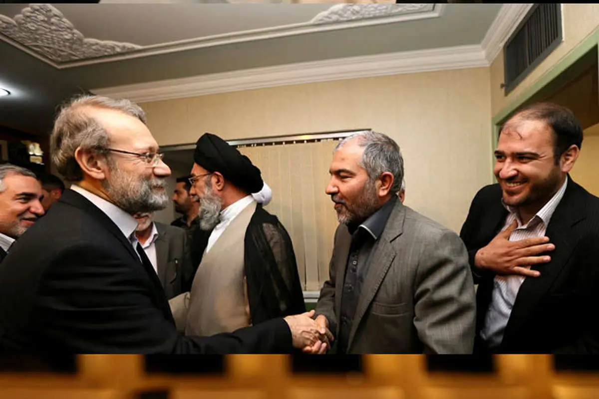 اهالی هنر در مراسم معارفه، احترام به استاد در بزرگداشت، سقوط داربست، تفریحهای خانوادگی،...
