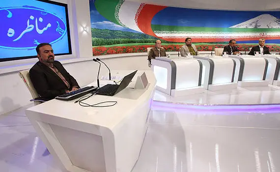 (تصاویر) پشت صحنه مناظره تلوزیونی
