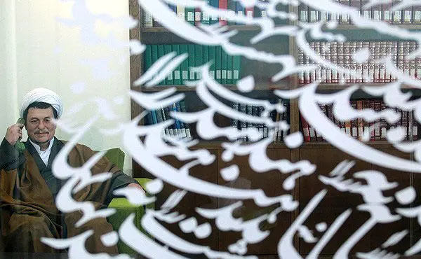 (تصاویر) رونمایی از مجسمه هاشمی