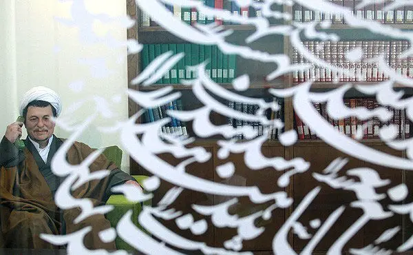 (تصاویر) رونمایی از مجسمه هاشمی