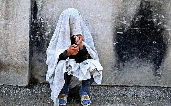 (تصاویر) زندگی معتادان در «دروازه غار»