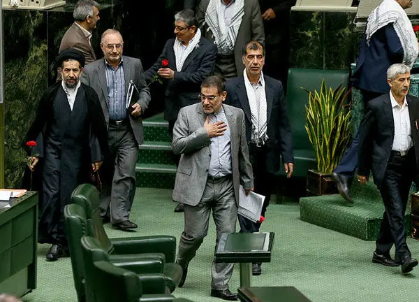 (تصاویر) شمخانی در مجلس