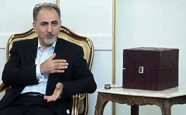 (تصاویر) نجفی از شیر باستانی رونمایی کرد