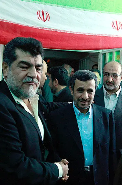 (تصاویر) مراسم تجلیل از احمدی‌نژاد