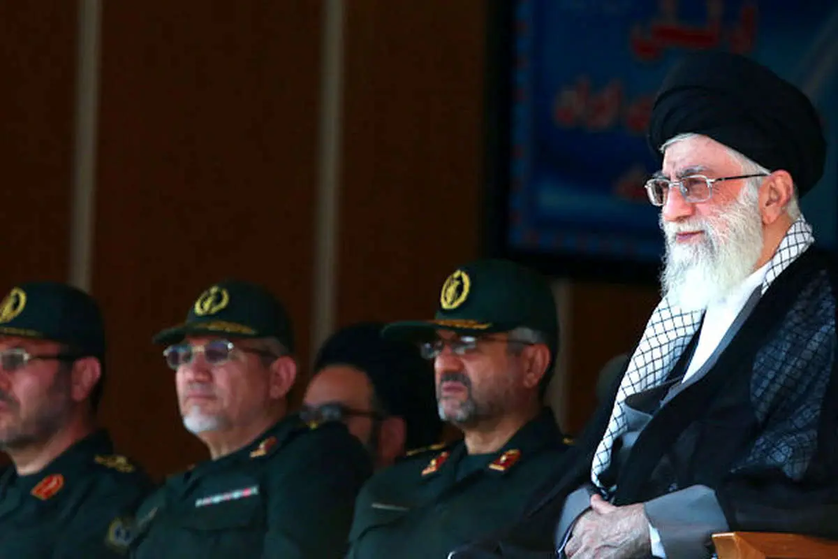 مهارتهای نیروی انتظامی، فردوسیپور خسته، فرار از مسکن مهر، جشنواره مذهبی، غروب تماشایی آفتاب و ...