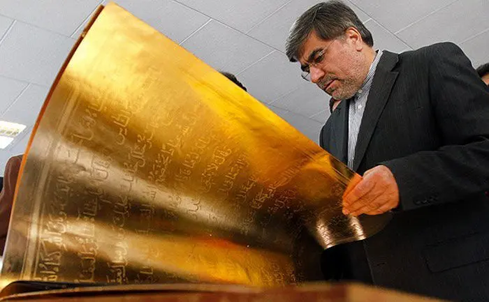 همت هنرمندان برای آزادی زندانیان، مجروحان انفجار در مریوان، مراسم عمامه‌گذاری، خاتمی در مراسم نکوداشت و ...