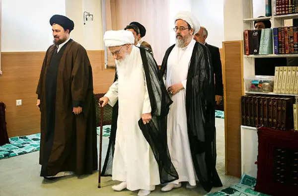 (تصاویر) آیت‌الله صافی در منزل یادگار امام(ره)