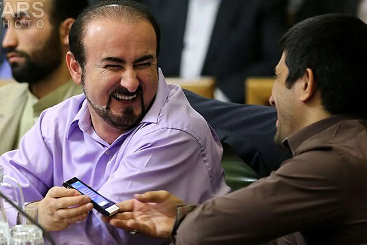 خداحافظی آقای شماره هفت، تماشای معتادان با اشتیاق، کودکان کار، طبیعت پاییزی، مراسم طشتگذاری و ...