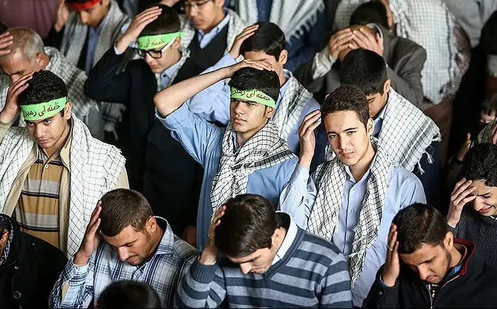 جشن نویسندگان و منتقدان، کودکان بیمار، تلاش برای نجات کارون، وضعیت مسکن مهر، تفریح...
