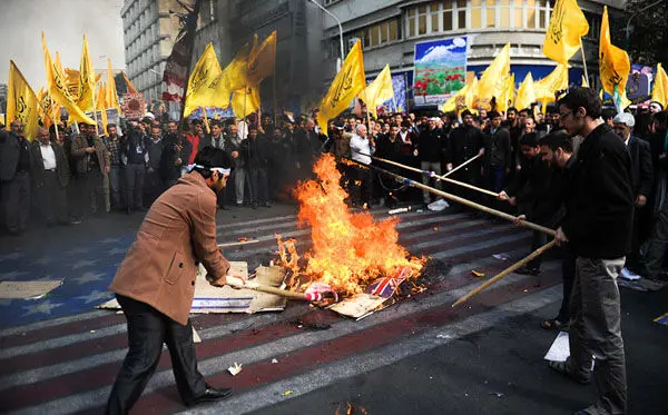 (تصاویر) راهپیمایی 13آبان در تهران