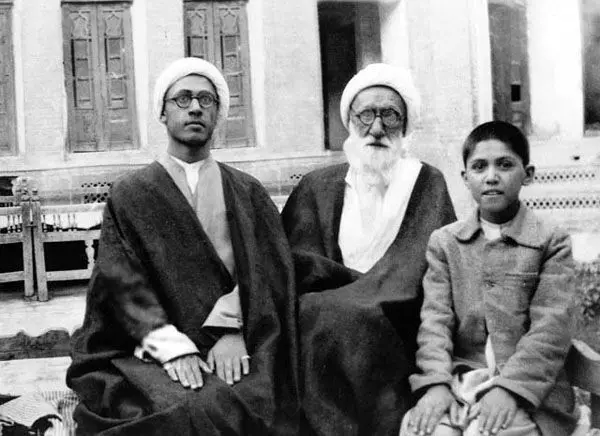 (تصاویر) آلبوم خاطرات آیت‌الله حائری شیرازی