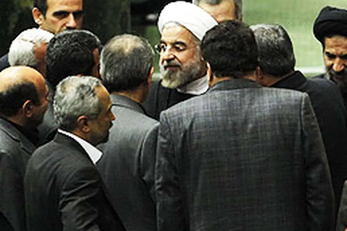 چرایی "صفآرایی" مجلس در برابر دولت؟!