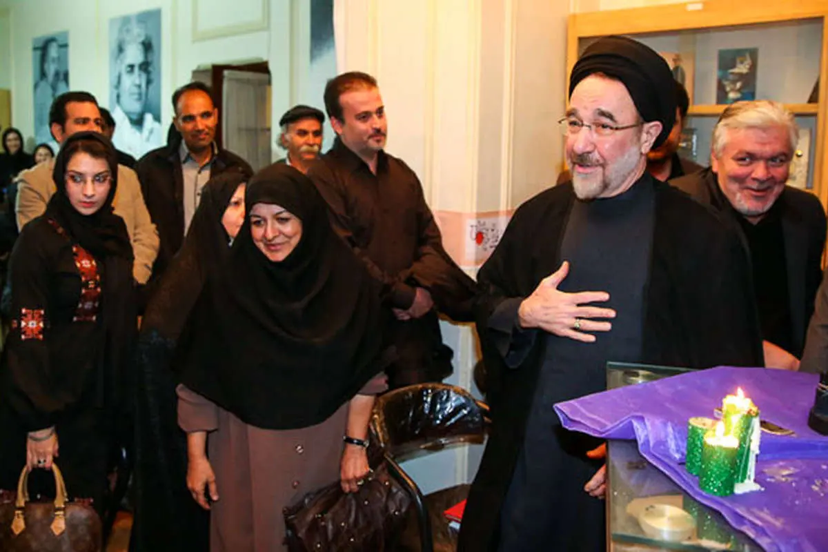 (تصاویر) خاتمی در مراسم عزاداری شاعران