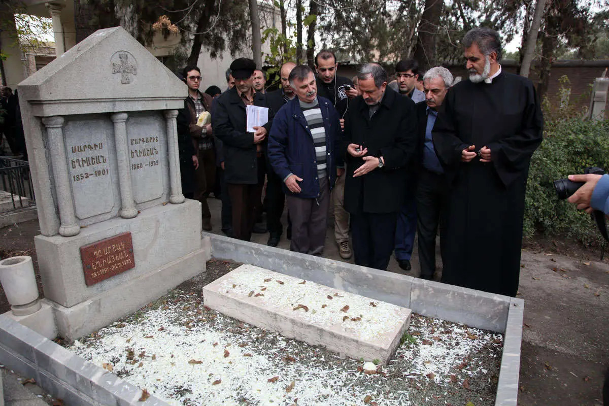 (تصاویر) دروازه دولاب احیا می‌شود