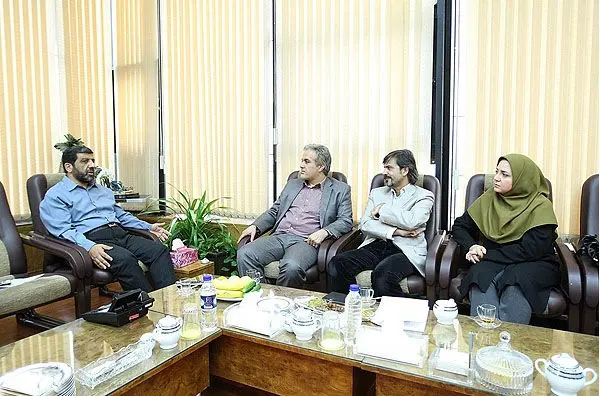 دفاع ضرغامی از مجریان گزارش روحانی