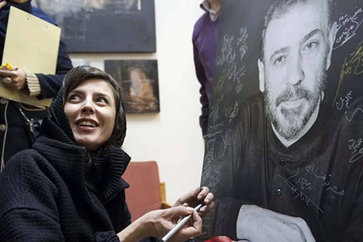 بزرگداشت علی حاتمی؛ شبی که لیلا عکس پدرش را امضا کرد