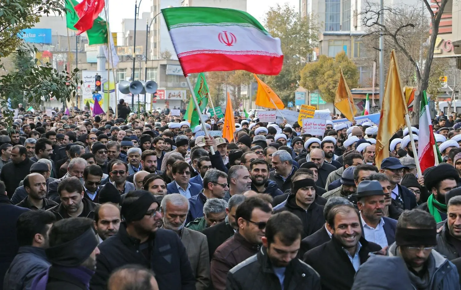 تذکر «جمهوری اسلامی به مسئولان»: به قدرت بزرگ‌ مردم توجه کنید