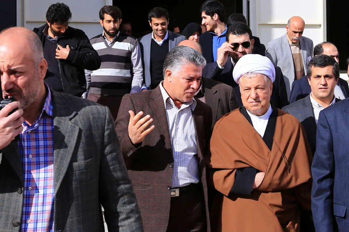 تهرانگردی، یلدا و کودکان کار، خرید شب یلدا، هنرمندان در مراسم رونمایی، جشن برفی، فریاد آقای مربی و ...
