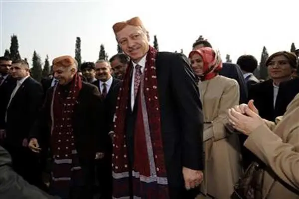 (تصویر) اردوغان در لباسی جدید