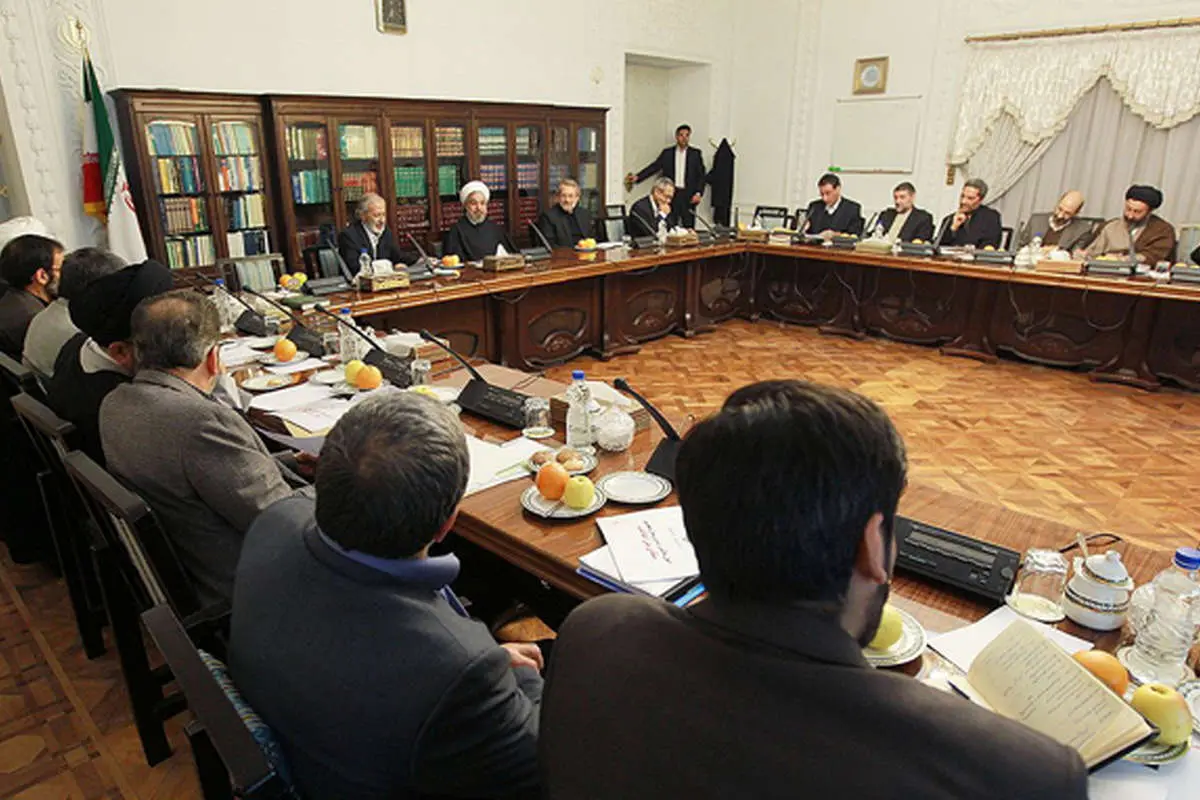 (تصاویر) روحانی درجلسه شورایفضایمجازی
