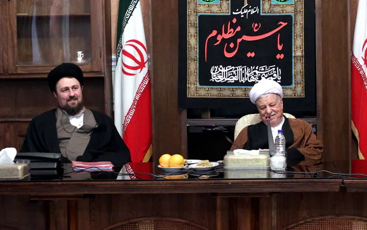 آیت‌الله هاشمی و سیدحسن خمینی در جلسه، مردم در برف، تهران‌گردی آقای رئیس، در حاشیه جشنواره سینما و ...