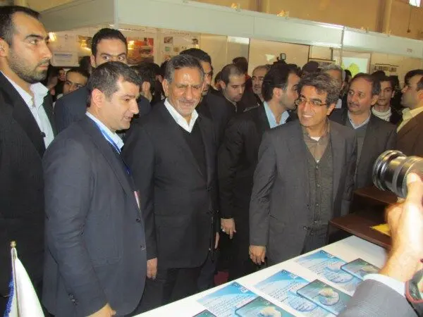 بازدید جهانگیری از غرفه موسسه "مازیار"