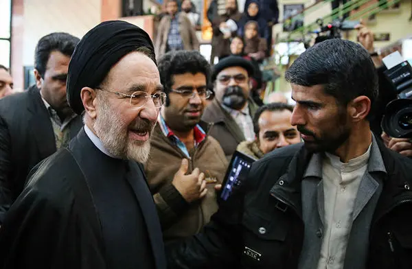 (تصاویر) خاتمی در اکران"نقشه صلح"