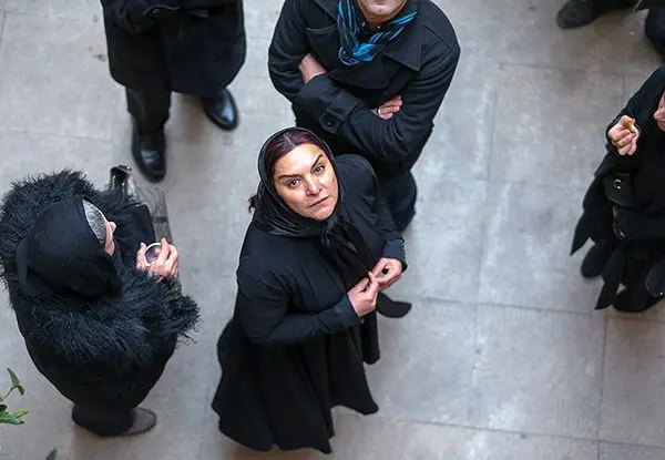 (تصاویر) هنرمندان در ختم پدر تهمینه میلانی