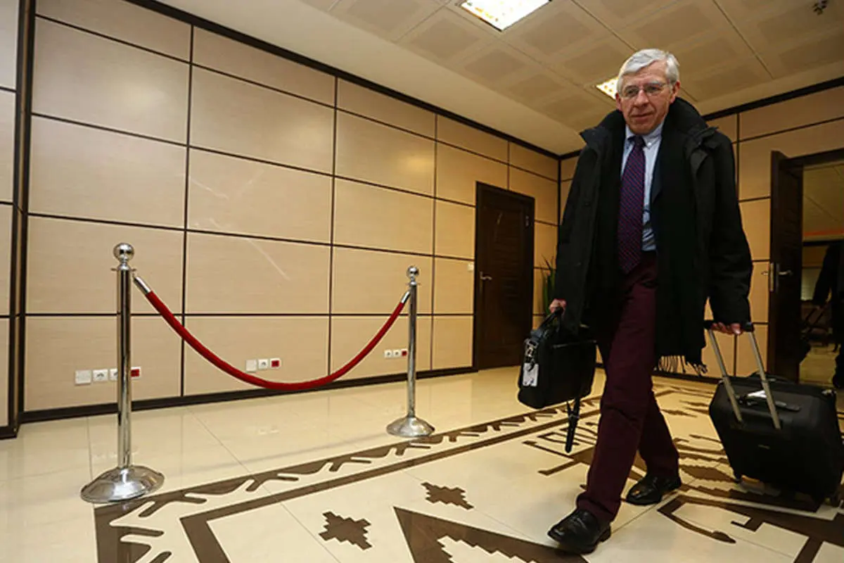 (تصاویر) جک استراو وارد تهران شد