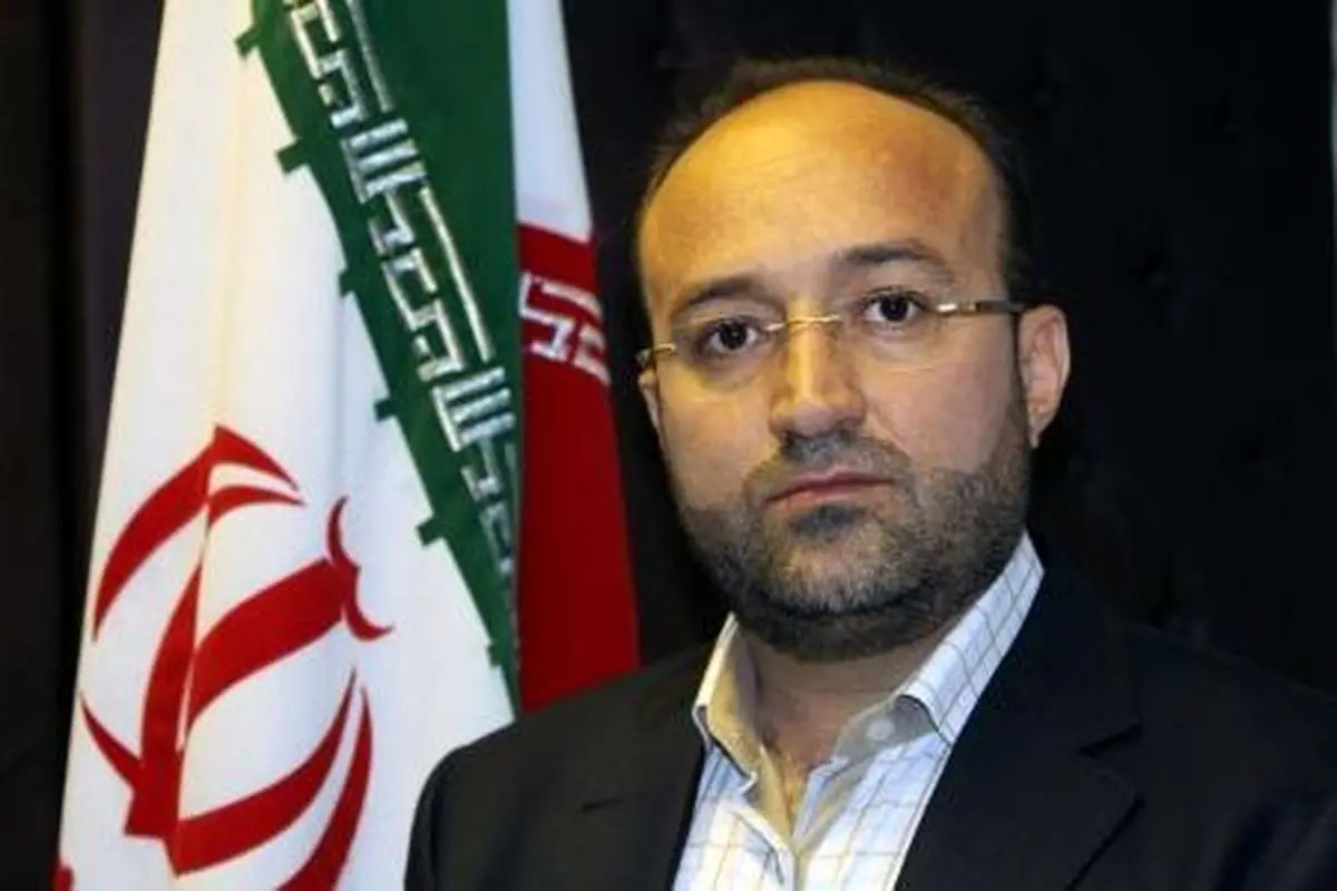 یک "احمدی نژادی" همچنان رییس یک هلدینگ بزرگ صنعتی!