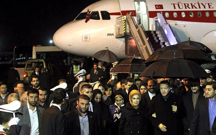ورود اردوغان به تهران، بزرگداشت عرب‌نیا، تجلیل از عابدزاده، نمایندگان در صحن علنی، ریزش بهمن، آتش‌بازی و ...