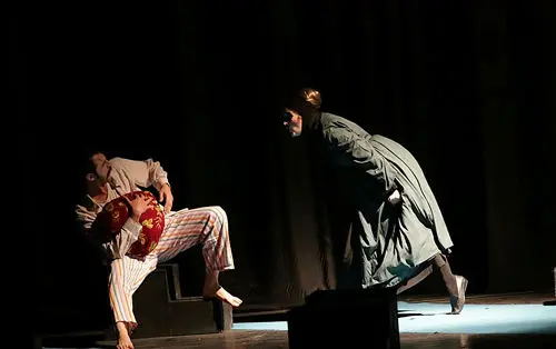 (تصاویر) نمایش "بیوه‌های غمگین" در شیراز