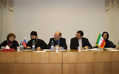 سنایی: نهادهای اقتصادی روسیه تحریم ها را بیش از اندازه جدی گرفتند