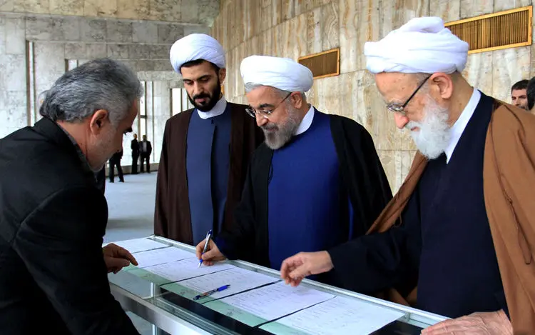 دختران شین‌آباد بین دانشجویان، حاشیه‌های اجلاس خبرگان، نقاشی تخم‌مرغ‌های رنگی، نه گفتن به سیگار و ...