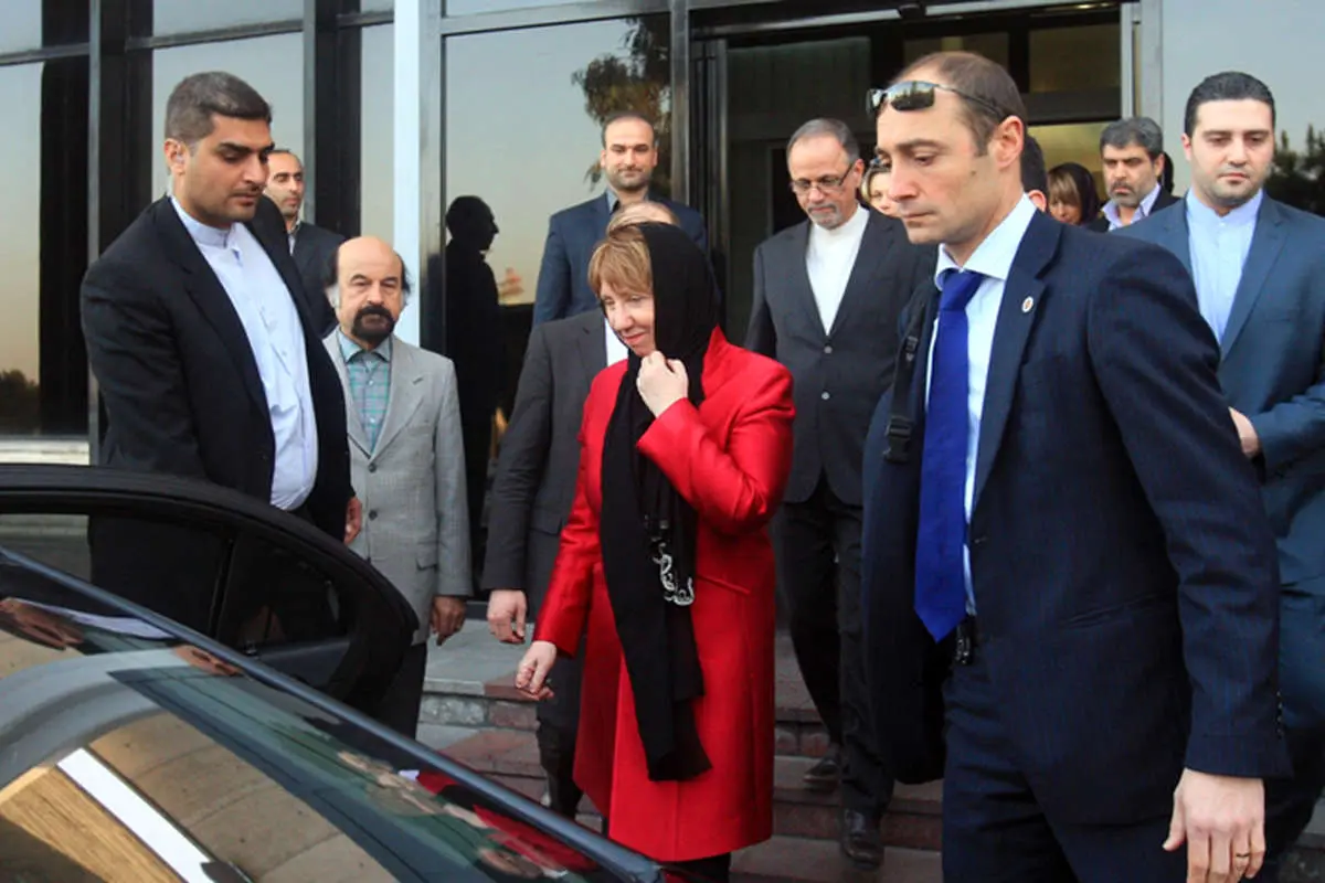 استقبال از کاترین اشتون در تهران، هنرمندان یک سریال در پشت صحنه، آیین نوروزخوانی، پیادهروی خانوادگی و...
