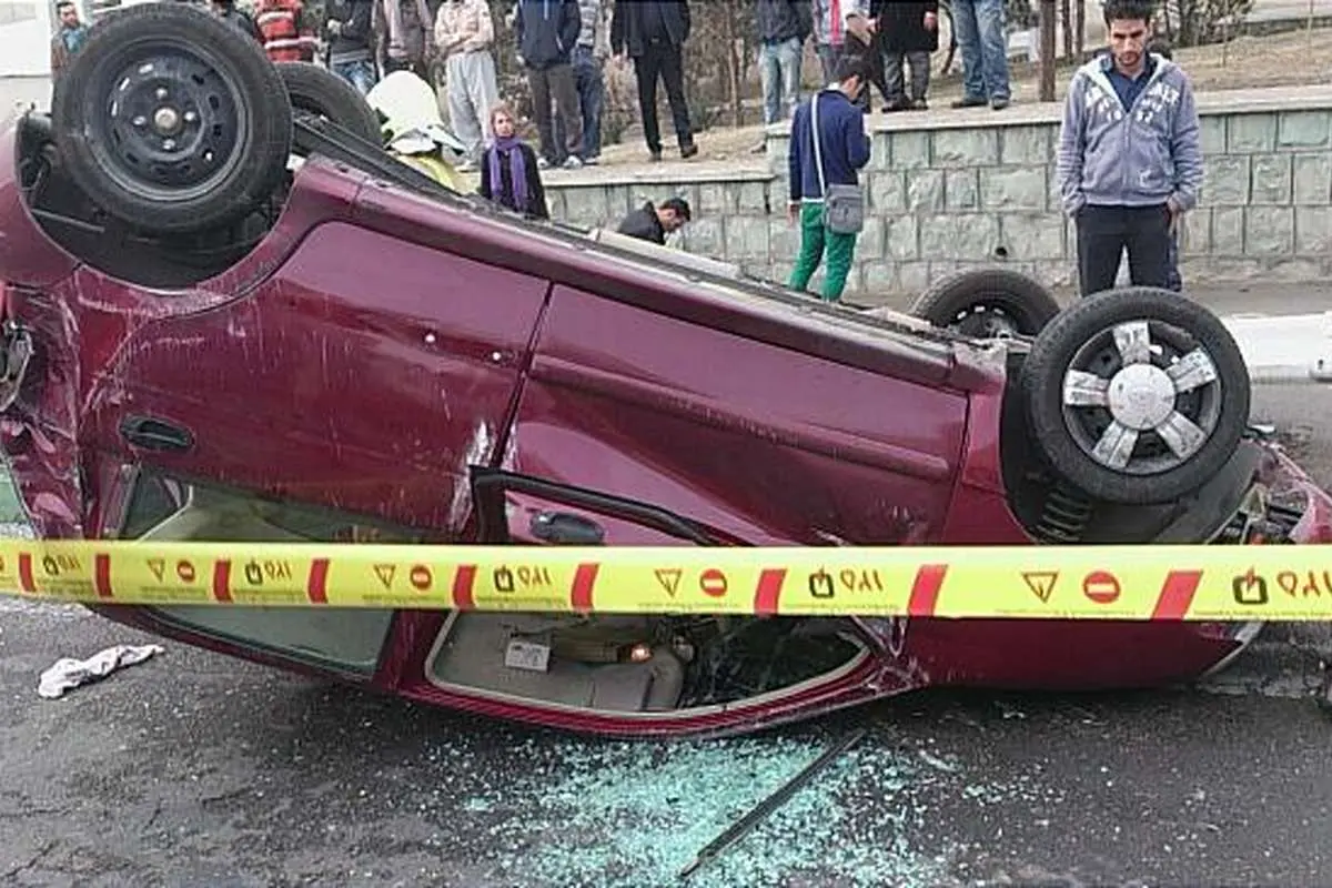 (تصاوير) تصادف چهار خودرو در بزرگراه حكيم