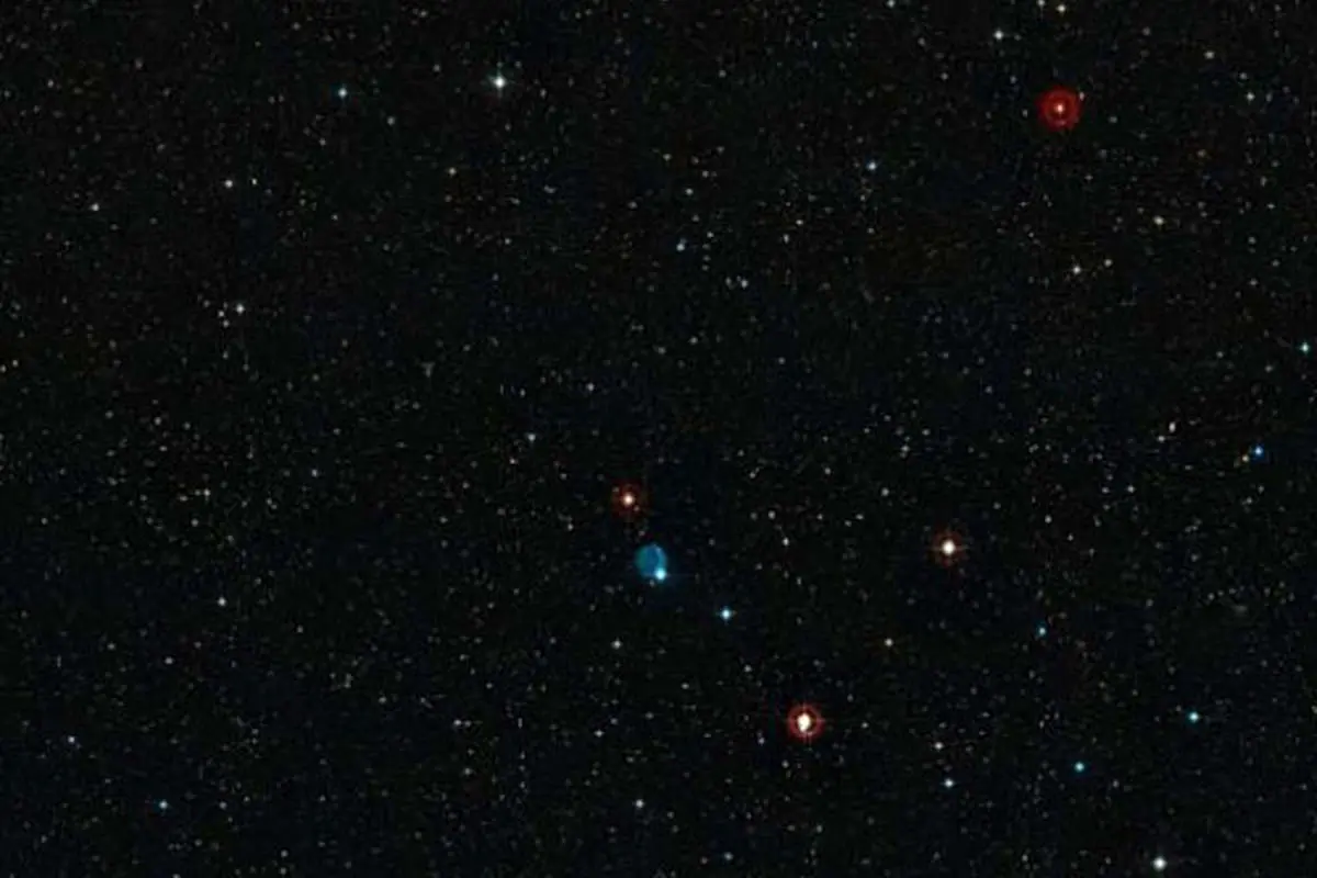 ثبت تصویری نادر از حلقه نامزدی کیهان