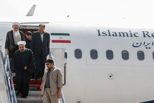 (تصاویر) استقبال از روحانی در زاهدان