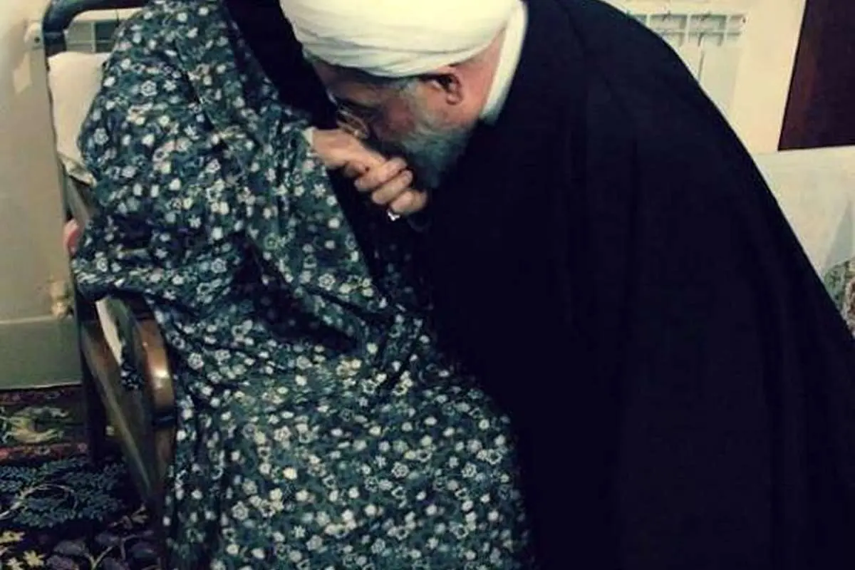 (تصوير) توئیت روحانی به مناسبت روز مادر