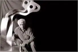 مجسمه‌های تناولی دوباره جابه‌جا شدند