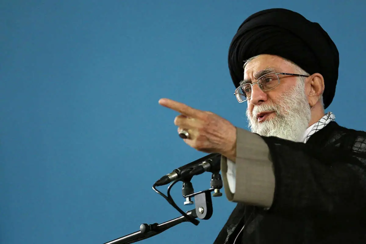 شب کارگردانان سینما، جشنواره تأتر خیابانی، افتخاری که نصیب ظریف شد، آیین اعتکاف،...