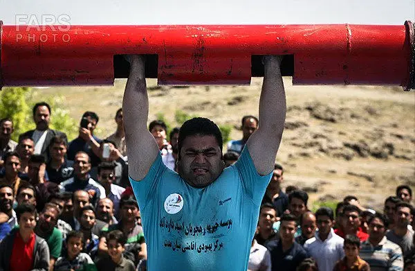 (تصاویر) رقابت قوی‌ترین مردان ایران در اراک