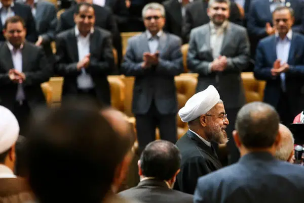 (تصاویر) روحانی در جشنواره ملی ارتباطات