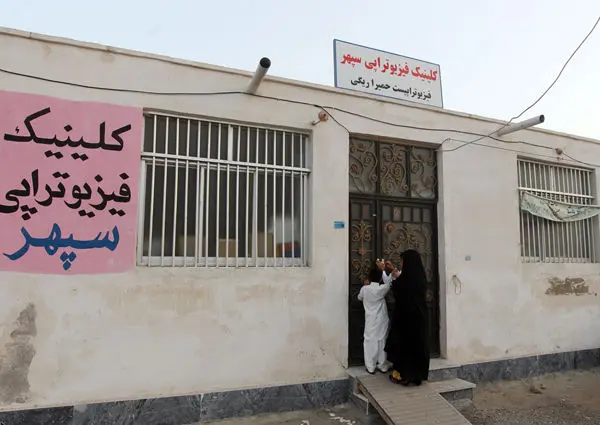 (تصاویر) حمیرا ریگی؛ اولین فرماندار زن بلوچ