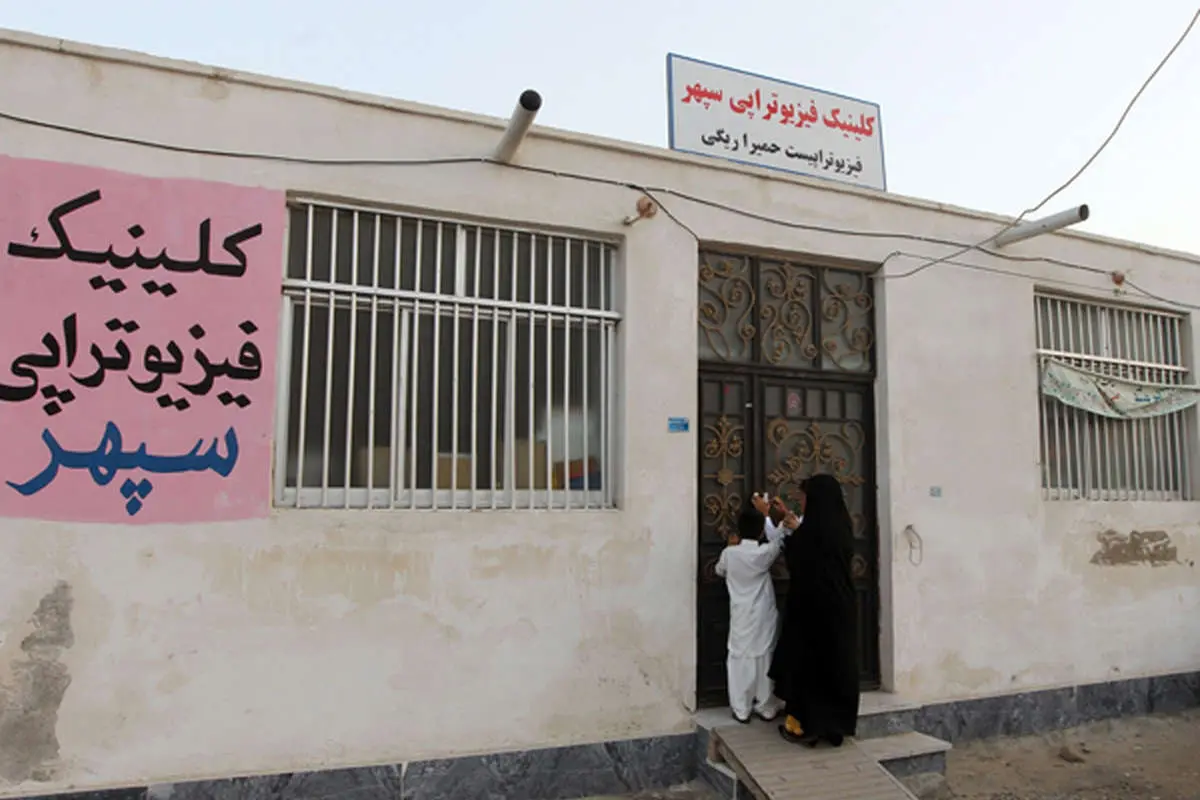 (تصاویر) حمیرا ریگی؛ اولین فرماندار زن بلوچ