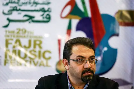 از طرف هیچ نهادی تحت فشار نیستیم