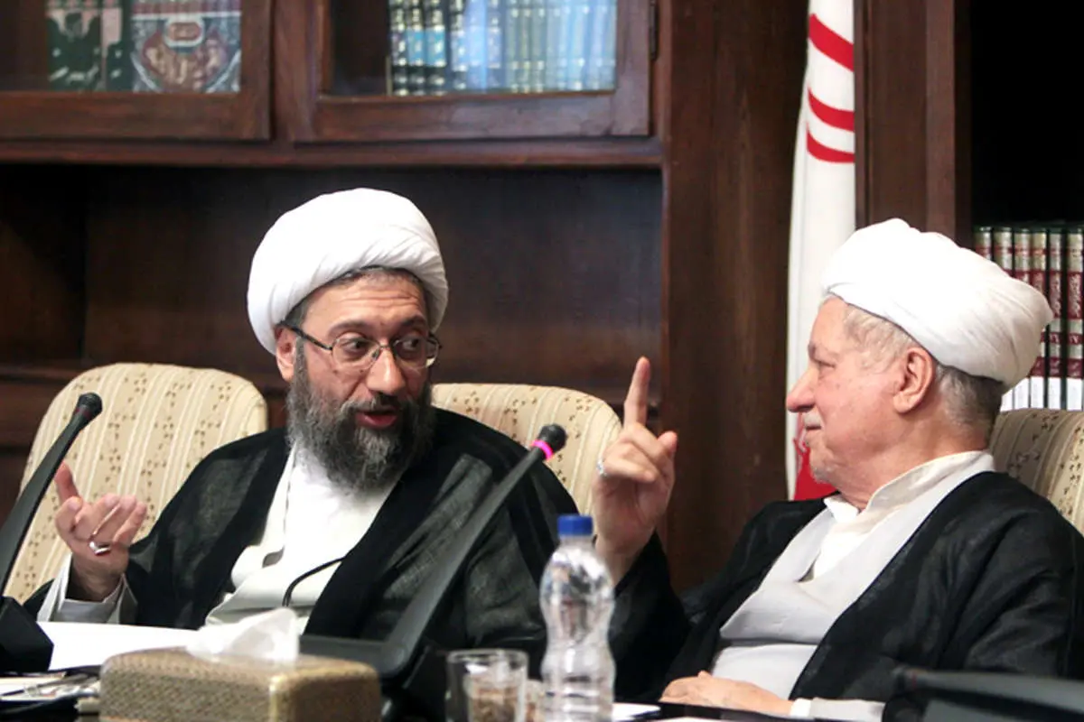 جلسه مجمع تشخیص مصلحت، اهالی سینما در سالروز آزادی خرمشهر، هنرنمایی در چاه مرگ، آتشسوزی ساختمان پزشکان و...