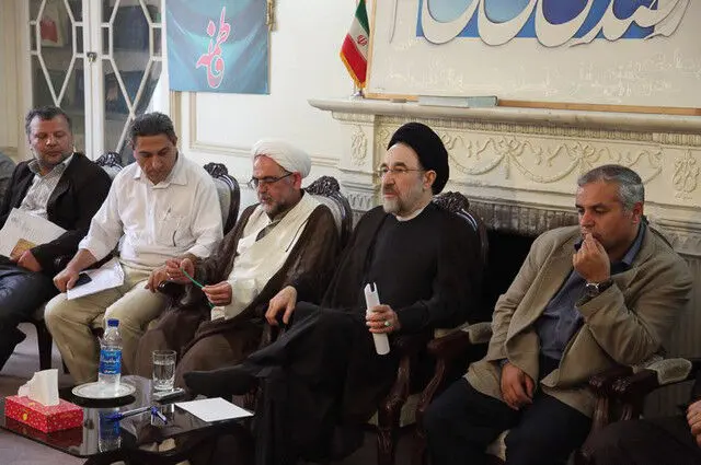 (تصاویر) دیدار خاتمی با برخی‌ از فرزندان شهدا