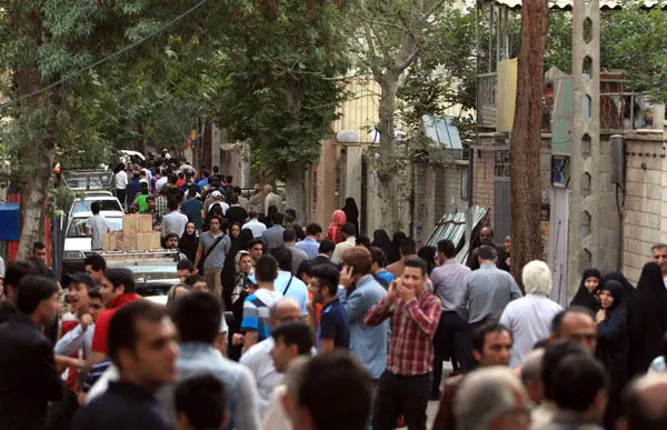 (تصاویر) حضور غیرمنتظره روحانی در شهرری