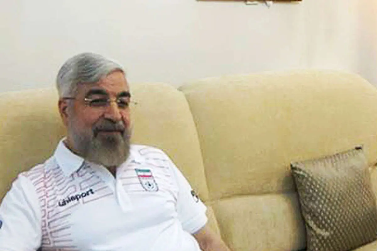 (تصاویر) روحانی بازی ایران و نیجریه را تماشا کرد